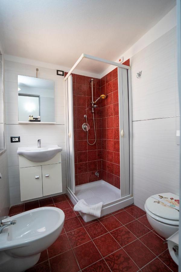 Ammos Hotel Тропеа Екстериор снимка